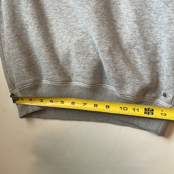 American Eagle Outfitters Penguin Sequin Crew Neck Sweatshirt in Gray S - Picture 15 of 15